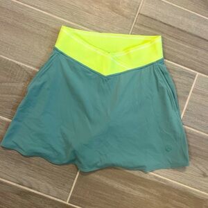 Lululemon Tennis skirt size 2